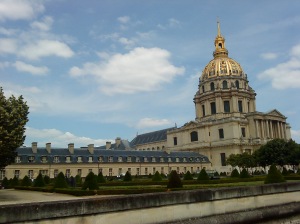 Pozlacena kupola palate Les Invalides i deo prostorija za stanovanje